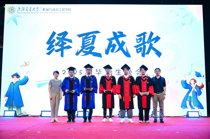 图21 中西部就业表彰.jpg